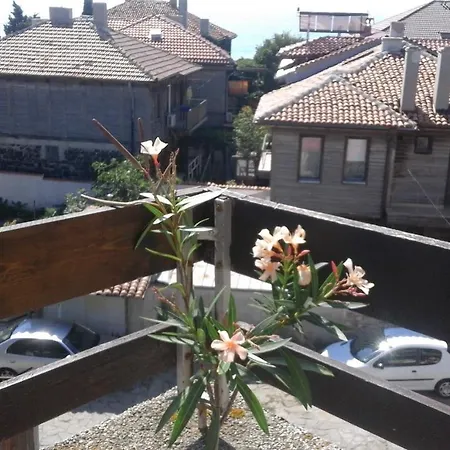 Kraybrezhna 3 Pomorie