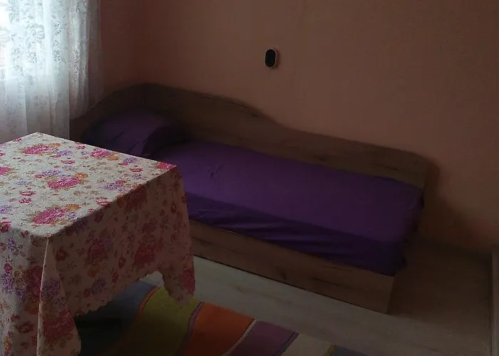 Kraybrezhna 3 招待所 帕莫瑞