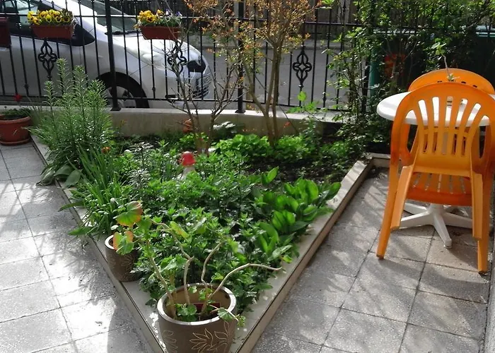 Kraybrezhna 3 招待所