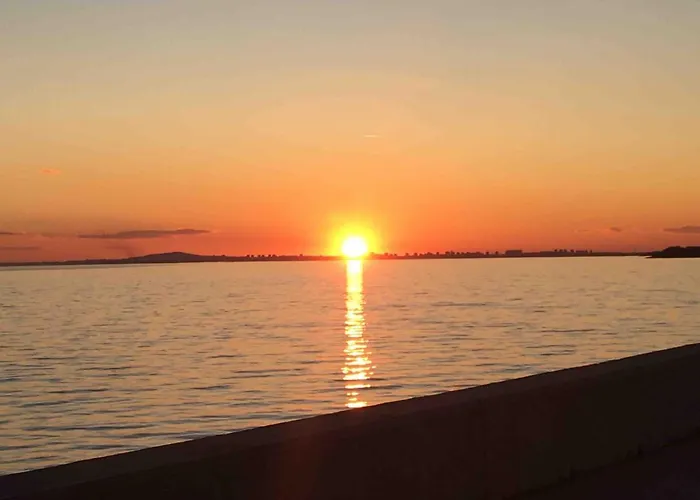 Kraybrezhna 3 招待所