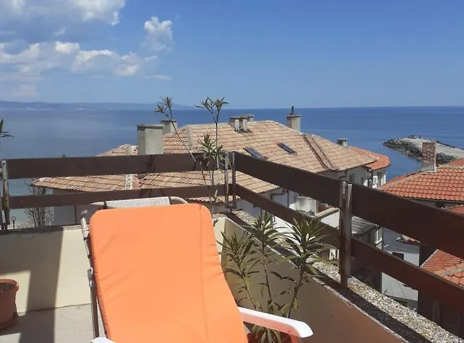 Kraybrezhna 3 게스트하우스